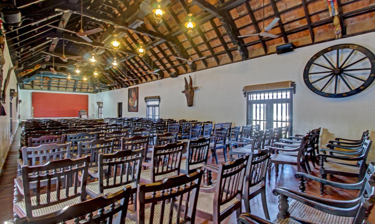 Treebo Premium Travancore Palace Cherthala Alappuzha Exterior foto