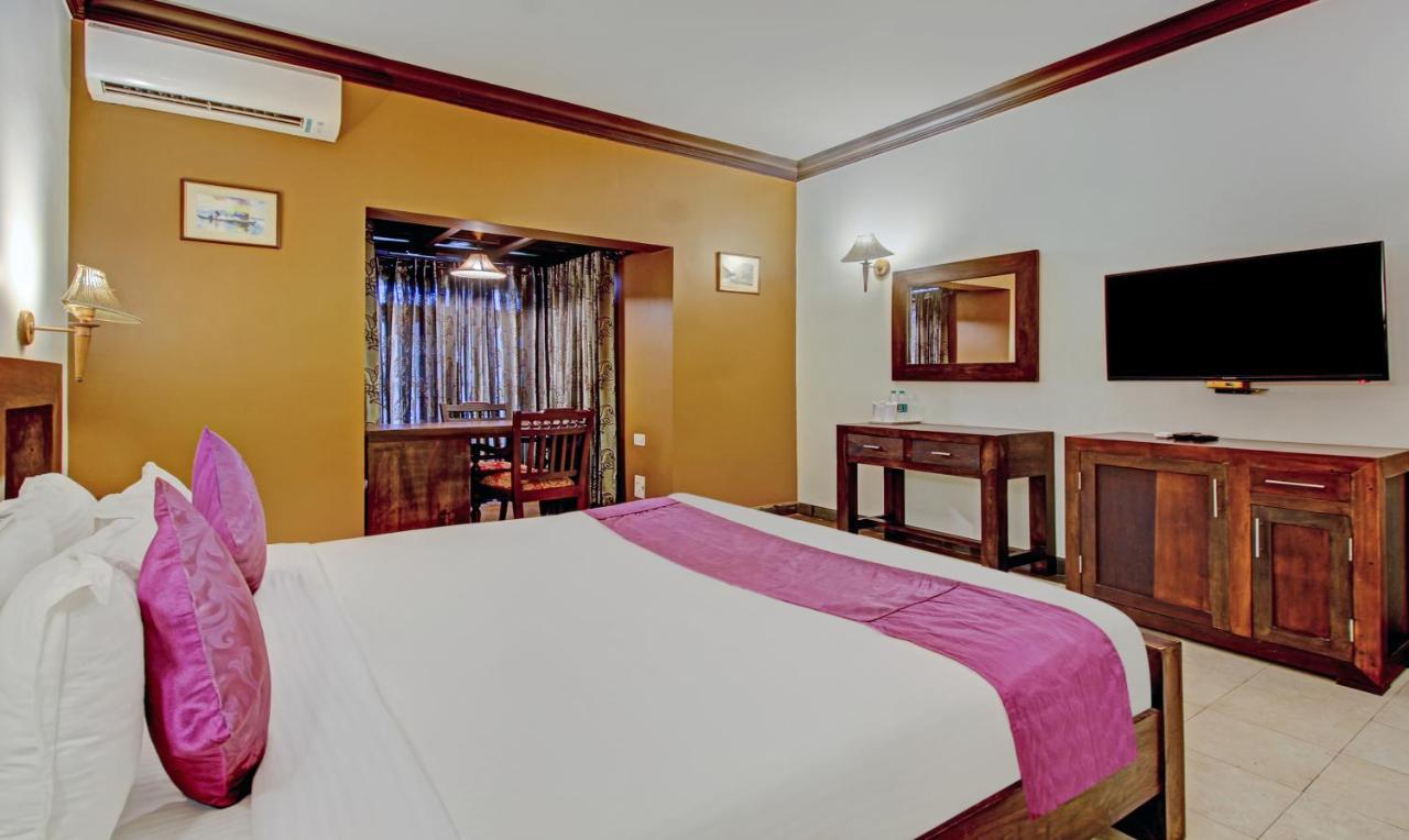 Treebo Premium Travancore Palace Cherthala Alappuzha Exterior foto
