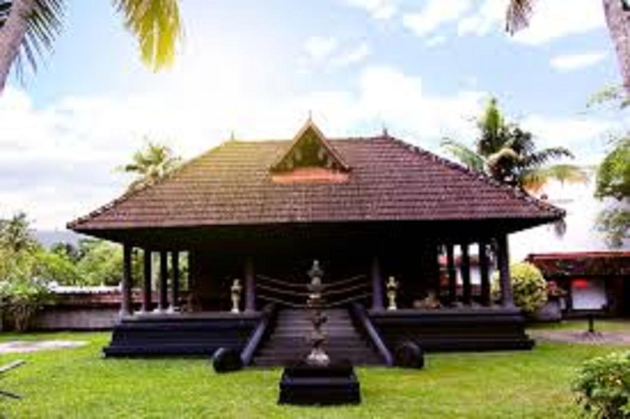 Treebo Premium Travancore Palace Cherthala Alappuzha Exterior foto