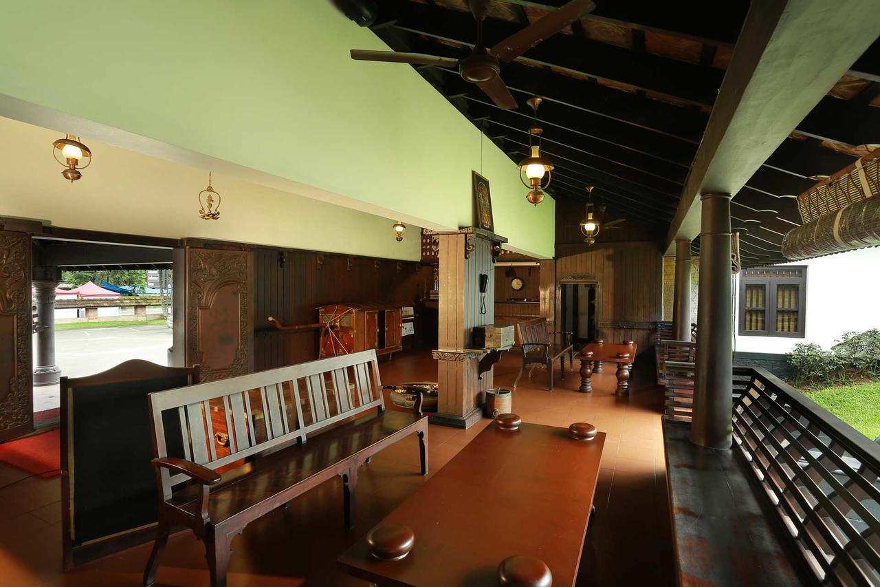 Treebo Premium Travancore Palace Cherthala Alappuzha Exterior foto
