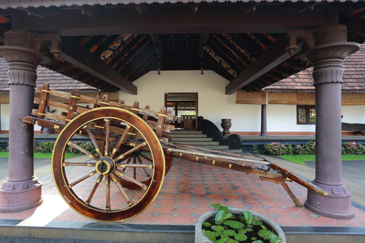 Treebo Premium Travancore Palace Cherthala Alappuzha Exterior foto
