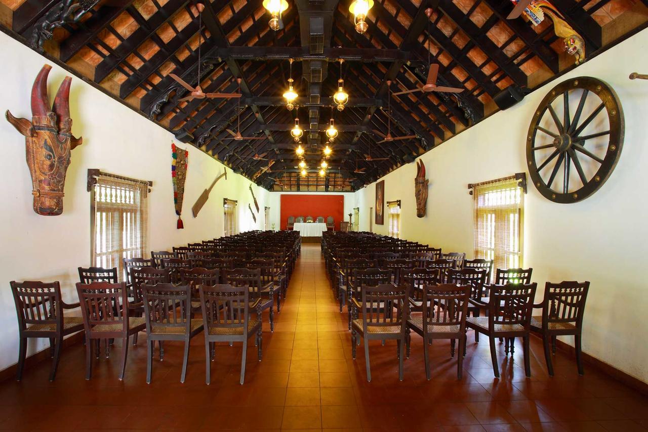 Treebo Premium Travancore Palace Cherthala Alappuzha Exterior foto