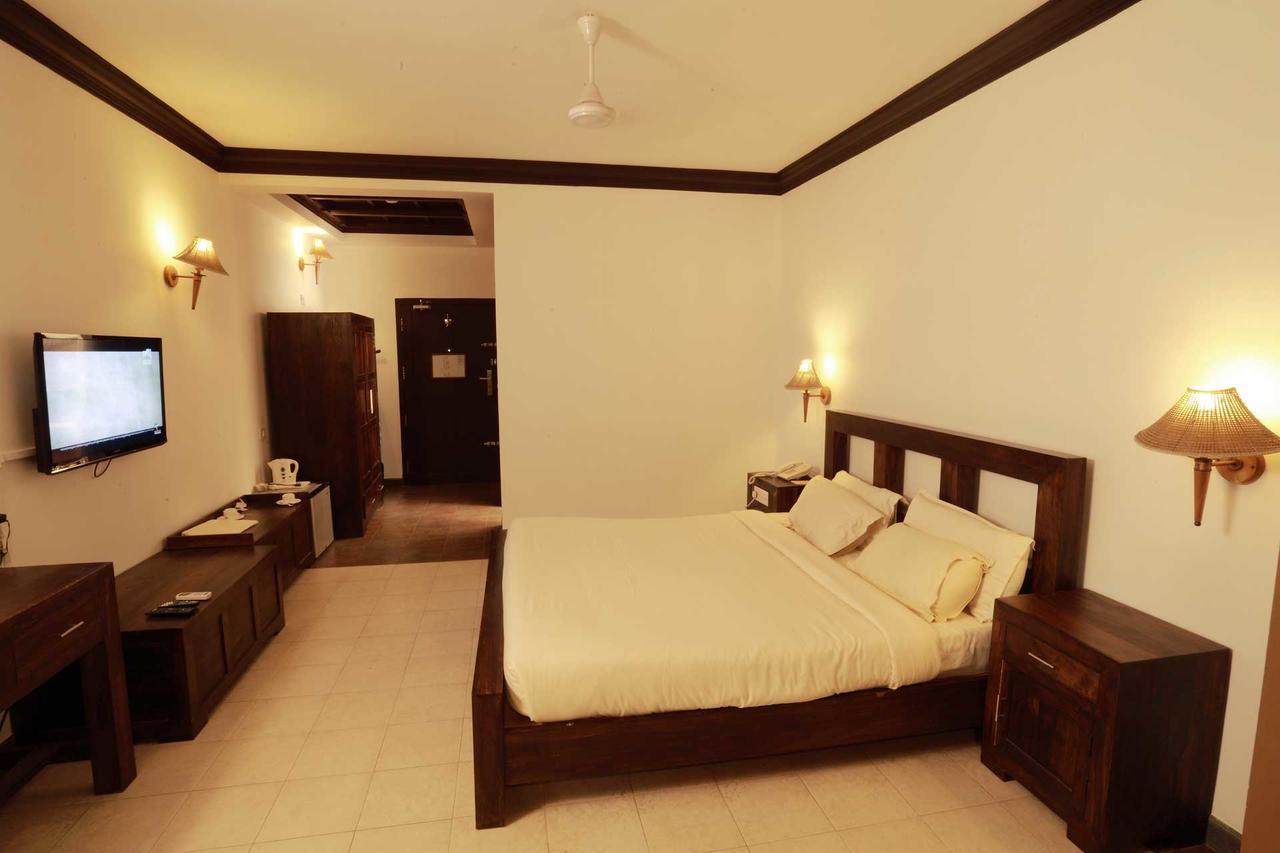 Treebo Premium Travancore Palace Cherthala Alappuzha Exterior foto